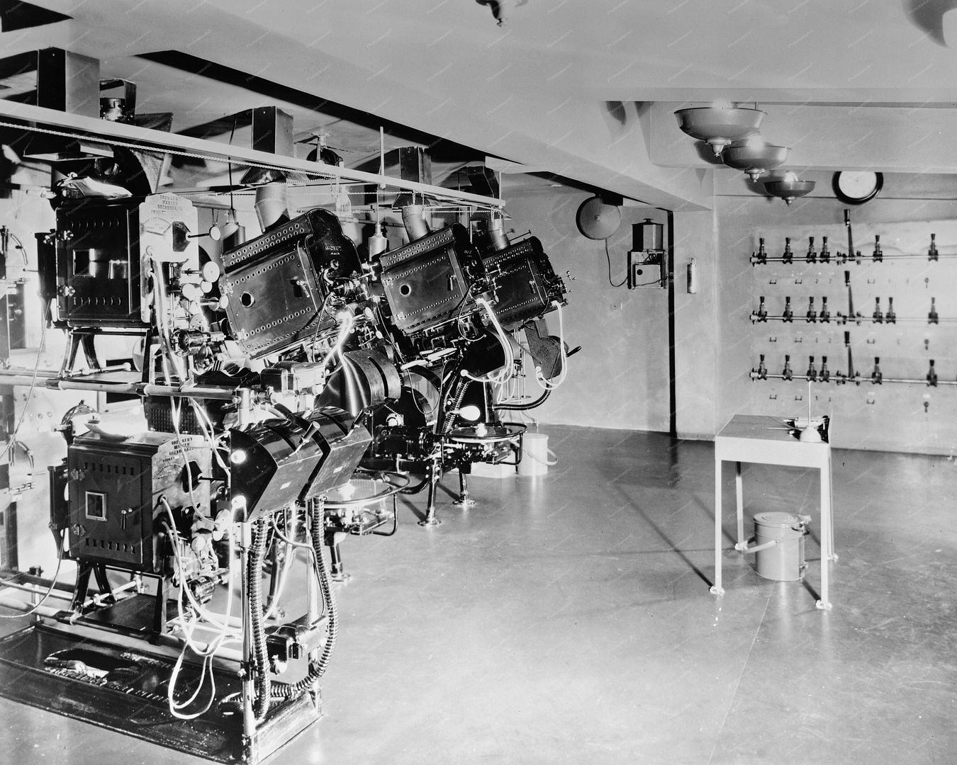 Movietone Theatre Projection Equipment Vintage 8x10 Reprint Of Old Pho